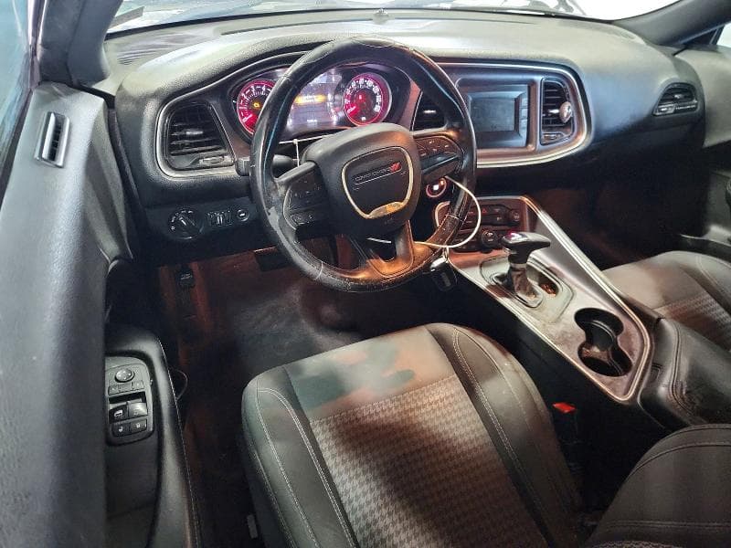 2017 DODGE CHALLENGER 8