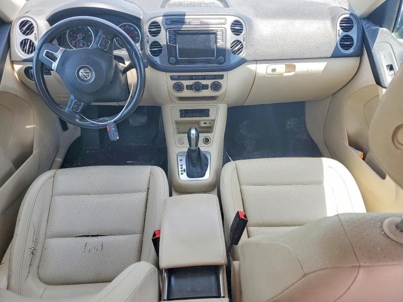 2017 VOLKSWAGEN TIGUAN S S 8