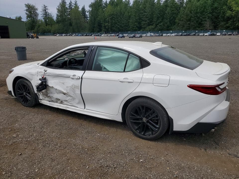 2025 TOYOTA CAMRY SE 2