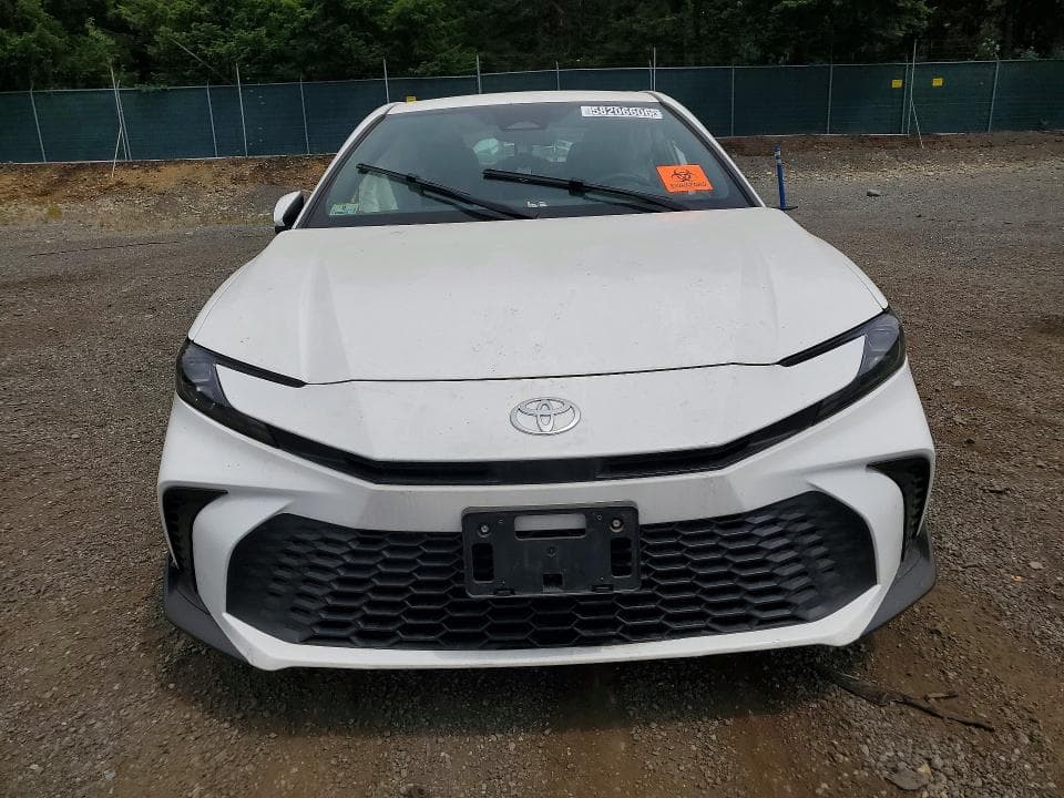 2025 TOYOTA CAMRY SE 5
