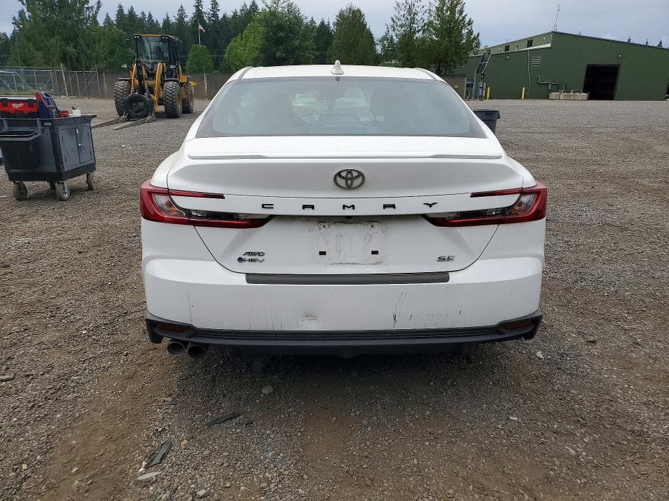 2025 TOYOTA CAMRY SE 6