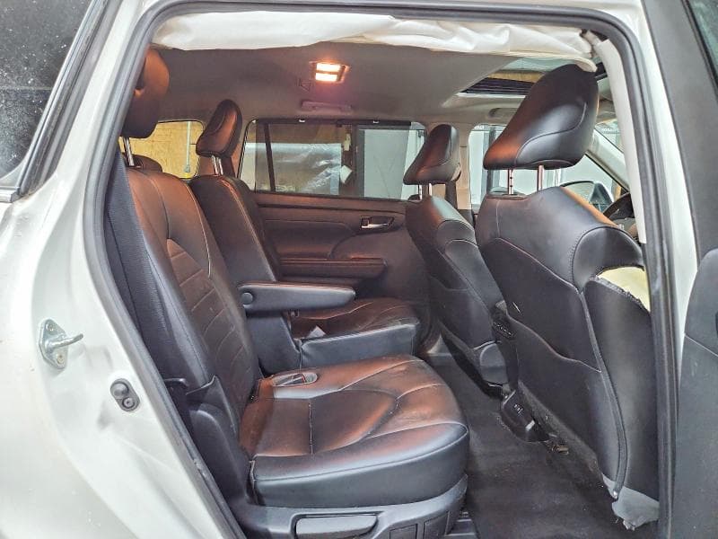 2021 TOYOTA HIGHLANDER XLE XLE 11