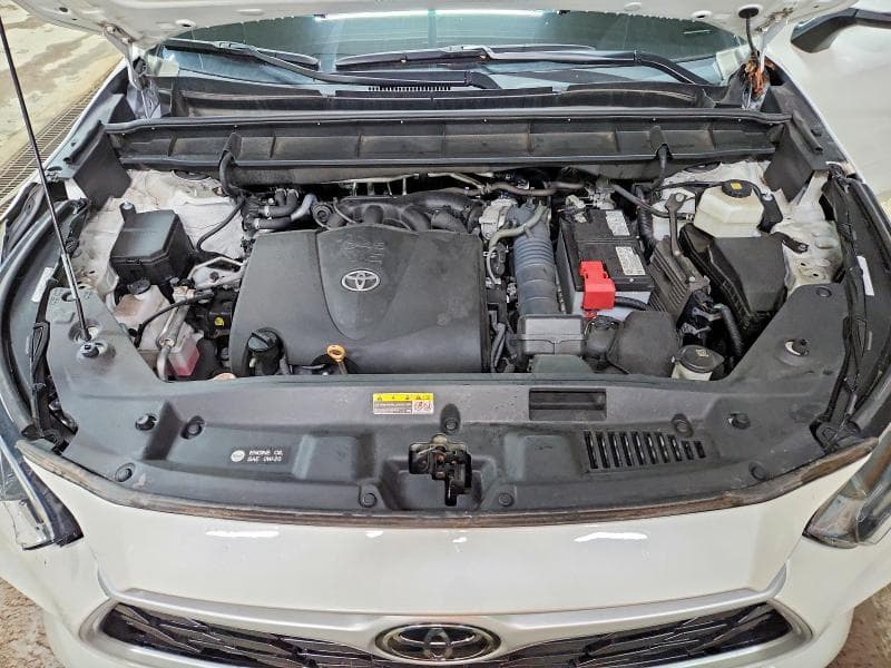2021 TOYOTA HIGHLANDER XLE XLE 12