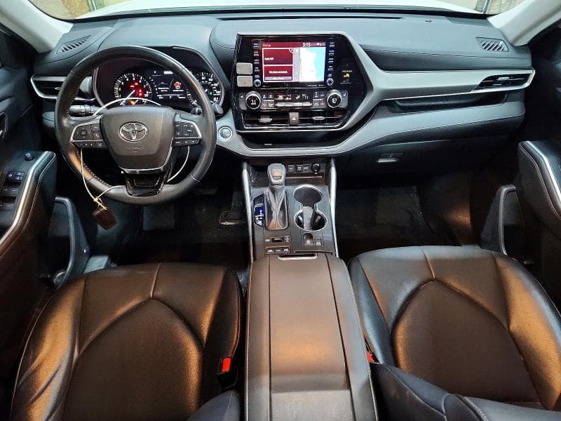2021 TOYOTA HIGHLANDER XLE XLE 8