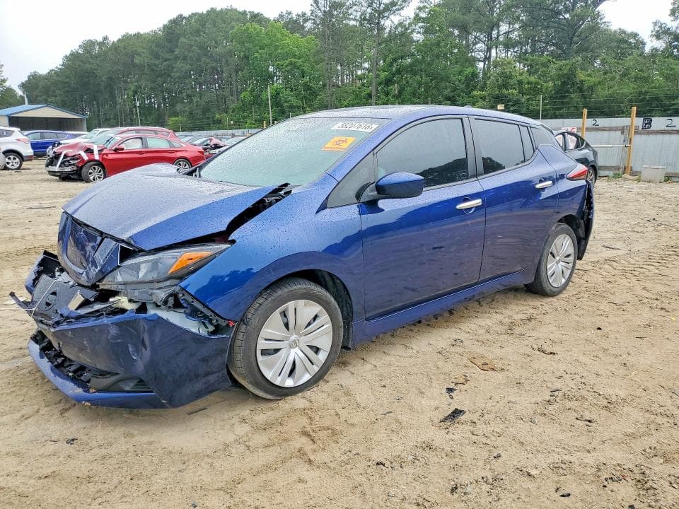2022 NISSAN LEAF S 1