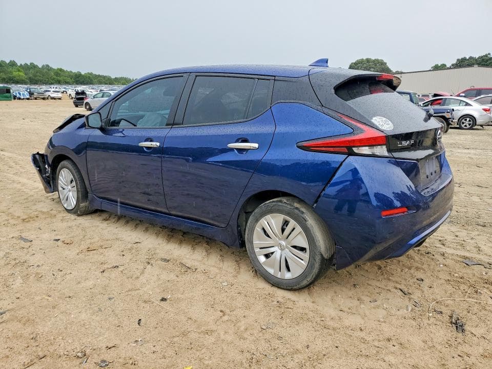 2022 NISSAN LEAF S 2