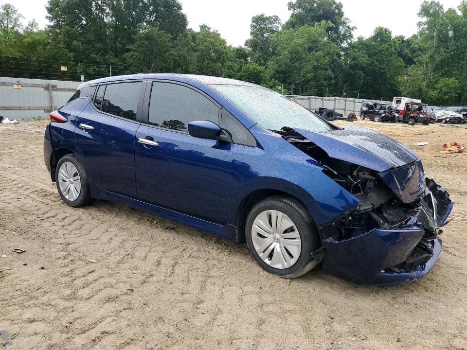 2022 NISSAN LEAF S 4
