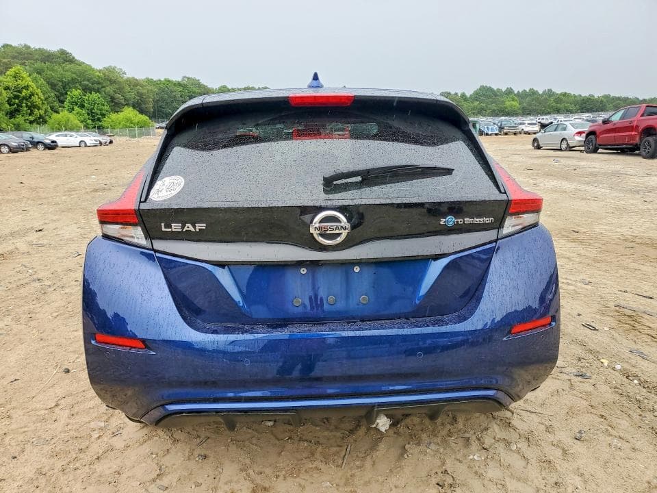 2022 NISSAN LEAF S 6