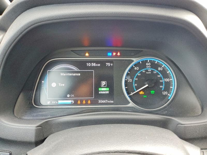 2022 NISSAN LEAF S 9