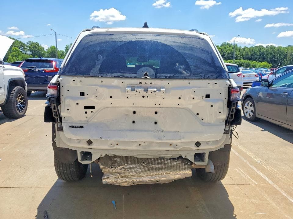 2024 JEEP GRAND CHEROKEE LAREDO 6