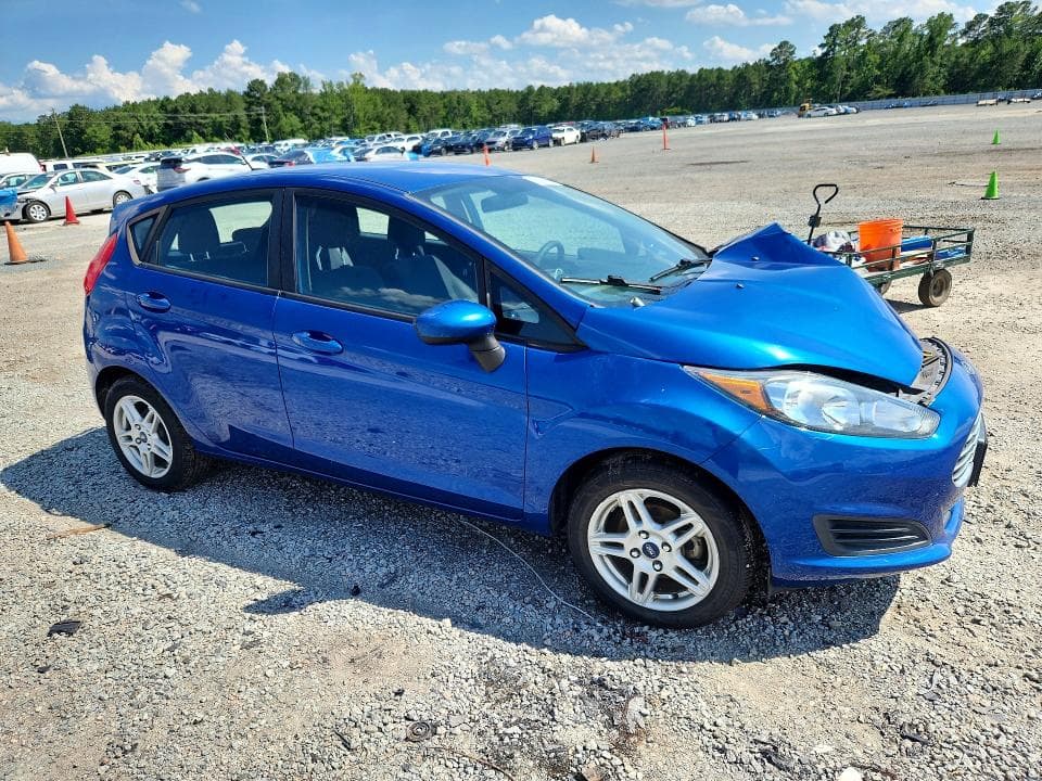 2018 FORD FIESTA SE 4