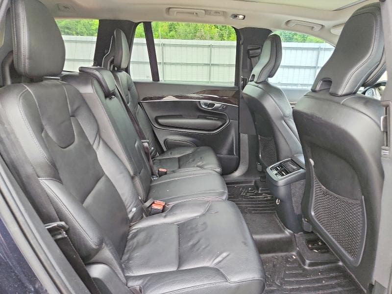 2019 VOLVO XC90 T6 MOMENTUM T6 MOMENTUM 11