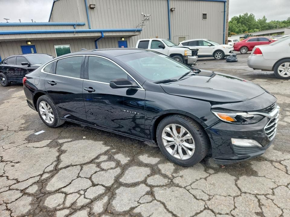 2020 CHEVROLET MALIBU LT 4