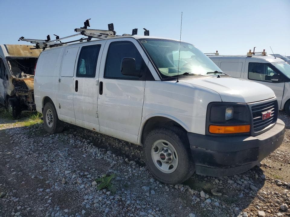 2017 GMC SAVANA G2500 4