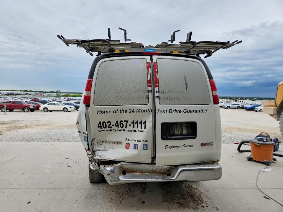2017 GMC SAVANA G2500 6