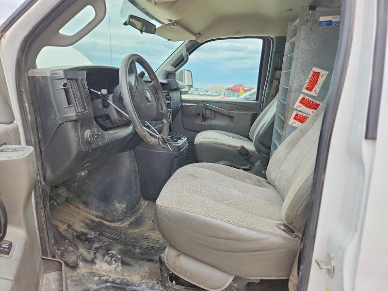 2017 GMC SAVANA G2500 7