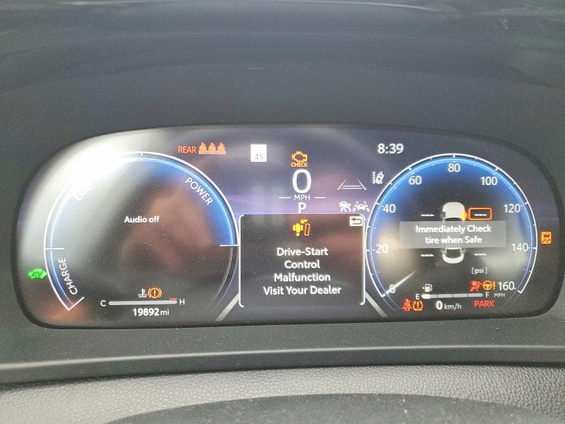 2025 TOYOTA CROWN XLE XLE 9
