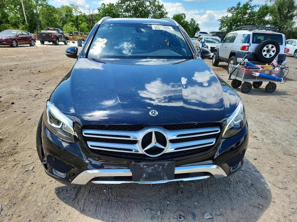 2019 MERCEDES-BENZ GLC 300 4MATIC 5