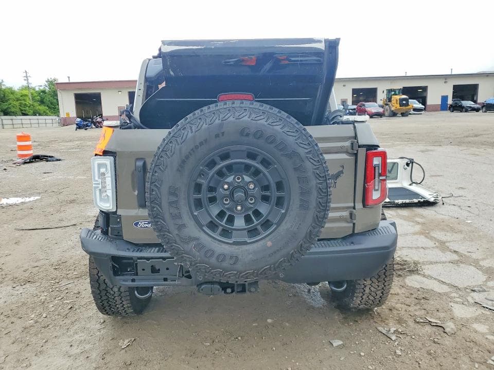 2026 FORD BRONCO BADLANDS 6
