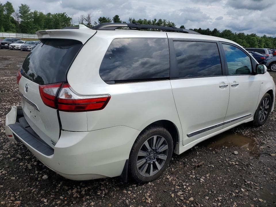 2018 TOYOTA SIENNA LIMITED PREMIUM 7-PASSENGER LIMITED PREMIUM 7-PASSENGER 3