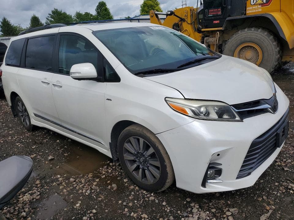 2018 TOYOTA SIENNA LIMITED PREMIUM 7-PASSENGER LIMITED PREMIUM 7-PASSENGER 4