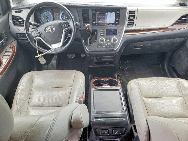 2018 TOYOTA SIENNA LIMITED PREMIUM 7-PASSENGER LIMITED PREMIUM 7-PASSENGER 8