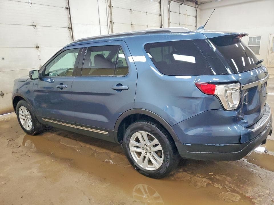 2018 FORD EXPLORER XLT 2