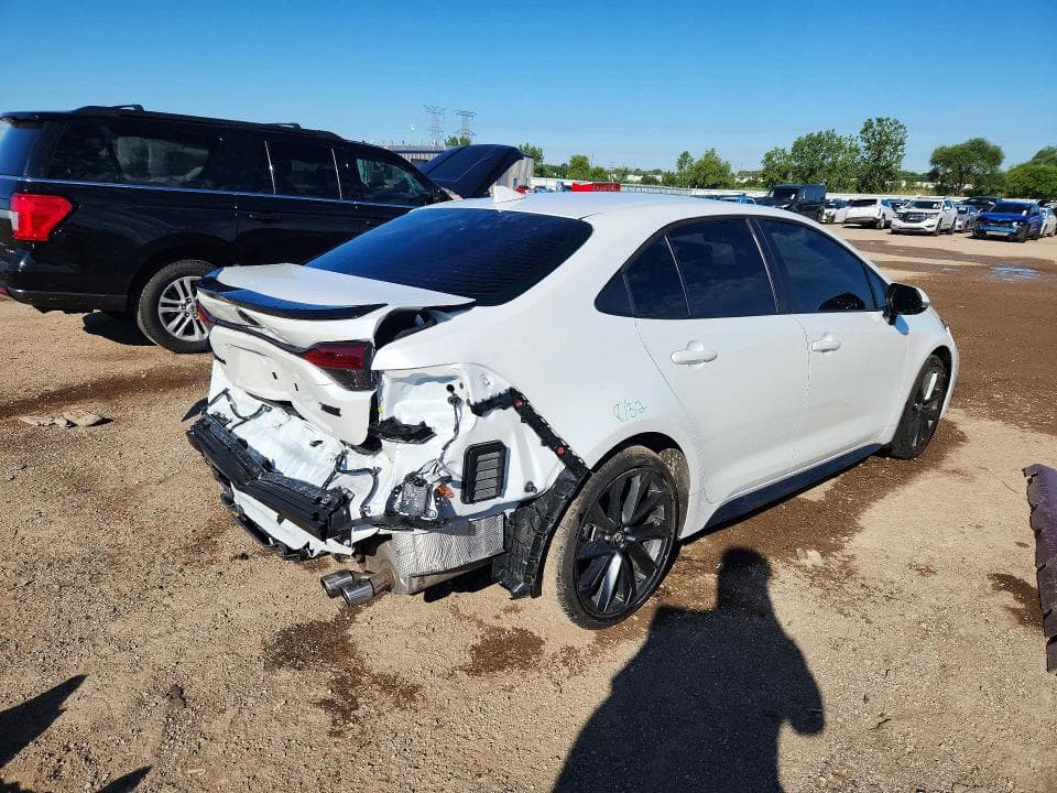 2025 TOYOTA COROLLA XSE 3