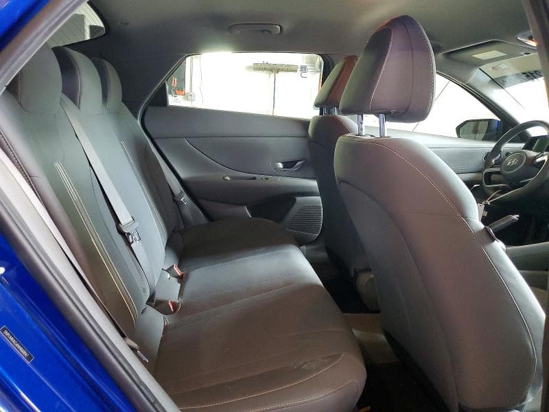 2022 HYUNDAI ELANTRA SEL 10
