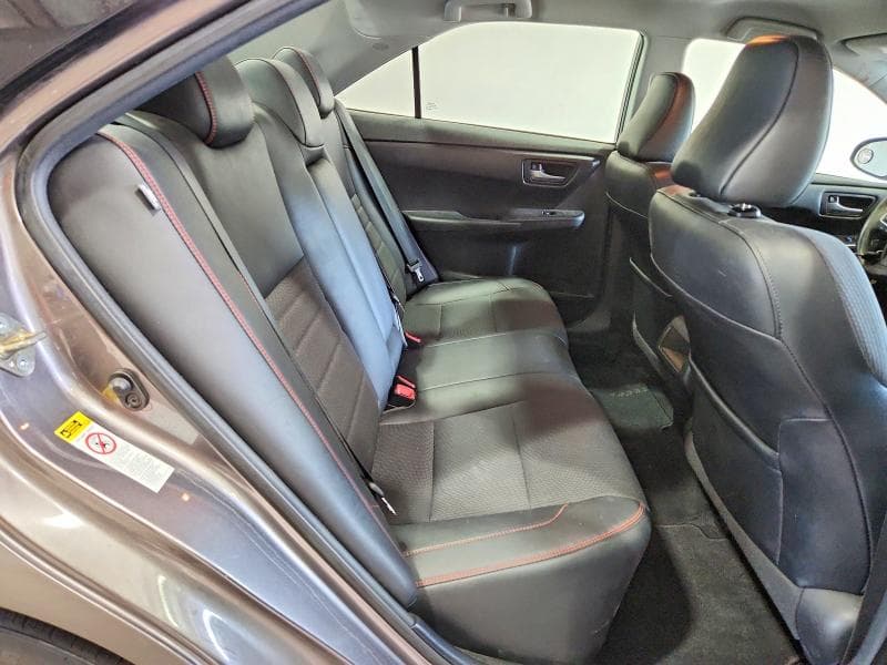 2017 TOYOTA CAMRY SE 10