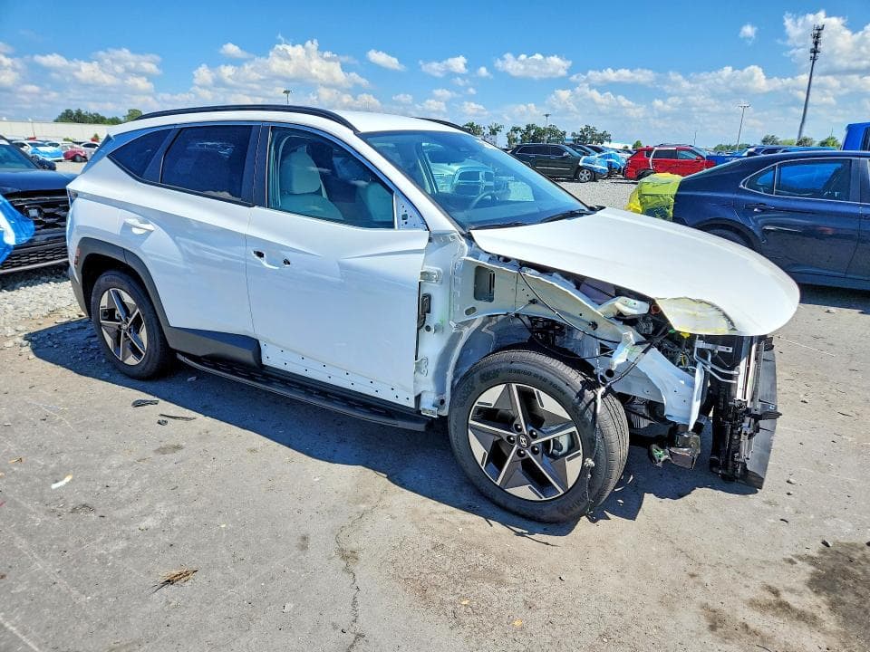2026 HYUNDAI TUCSON SEL 4