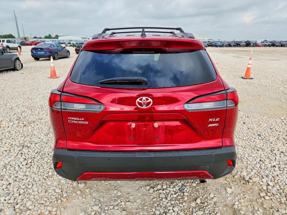 2026 TOYOTA COROLLA CROSS XLE 6
