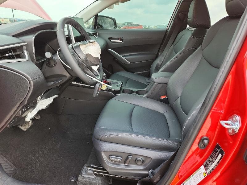 2026 TOYOTA COROLLA CROSS XLE 7