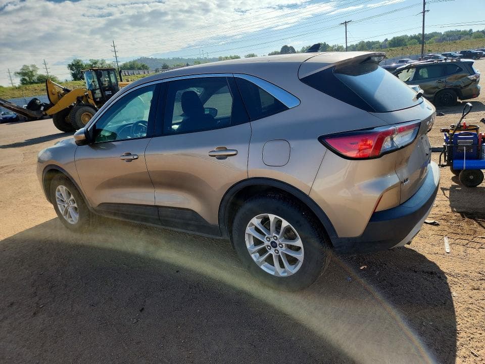 2020 FORD ESCAPE SE 2