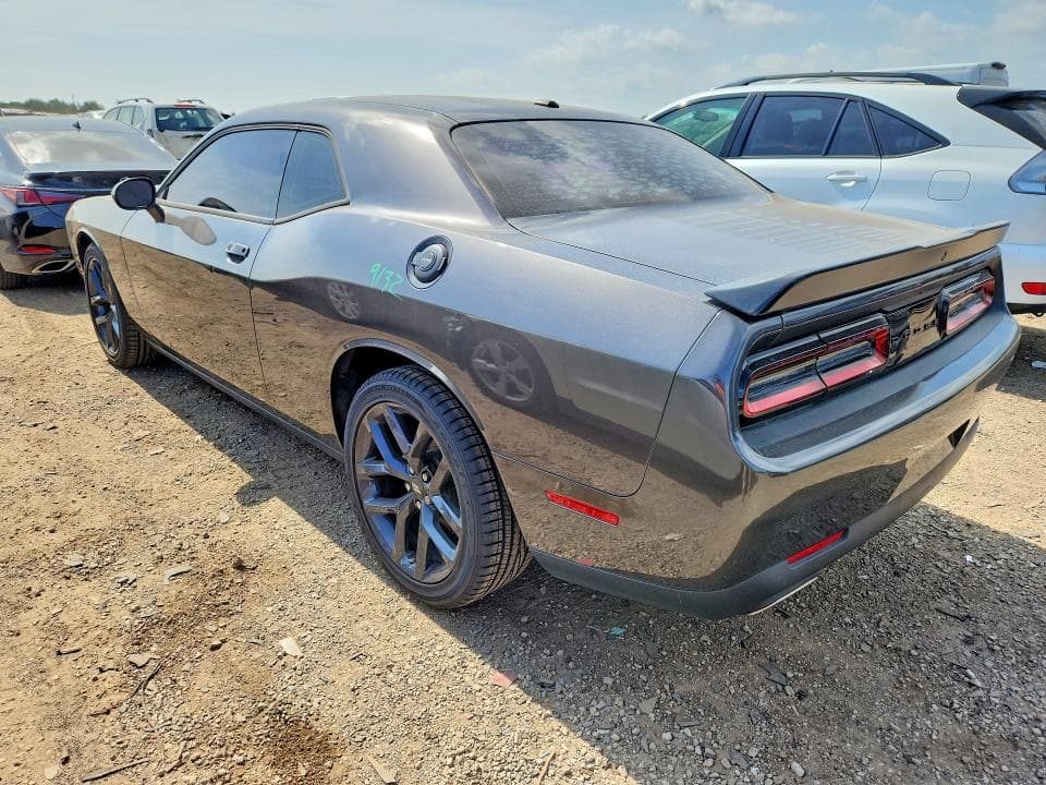 2023 DODGE CHALLENGER SXT 2