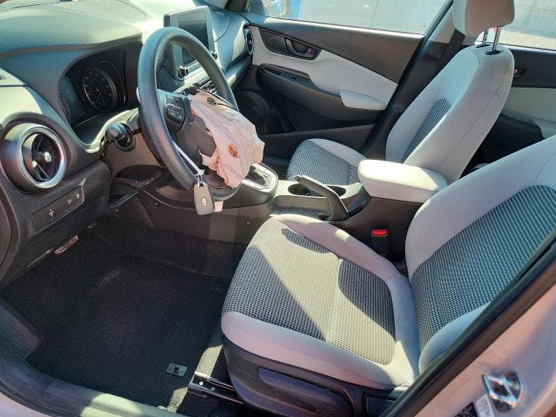 2022 HYUNDAI KONA SE SE 7