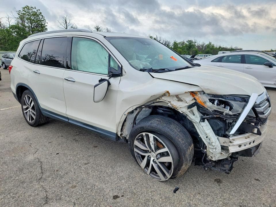 2017 HONDA PILOT ELITE 4