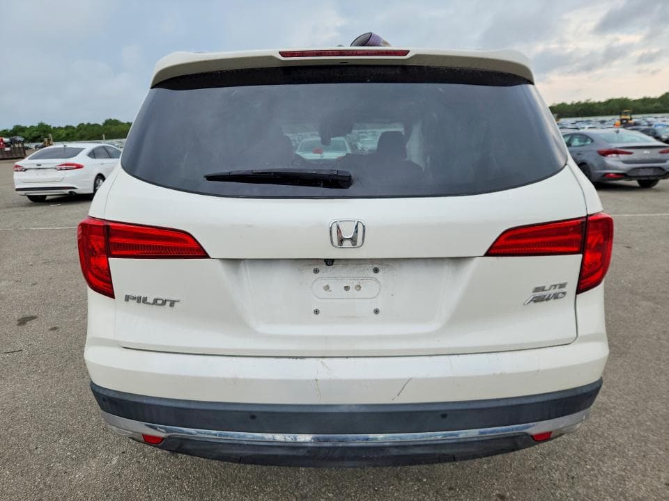 2017 HONDA PILOT ELITE 6