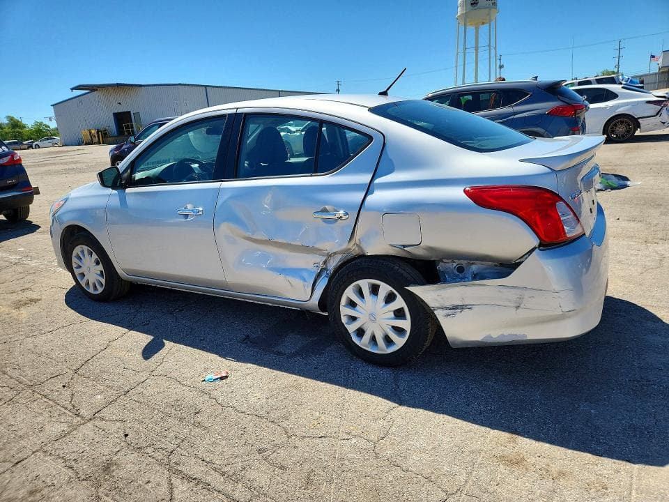 2017 NISSAN VERSA 1.6 SV 2