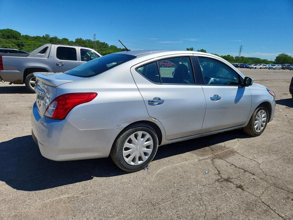 2017 NISSAN VERSA 1.6 SV 3