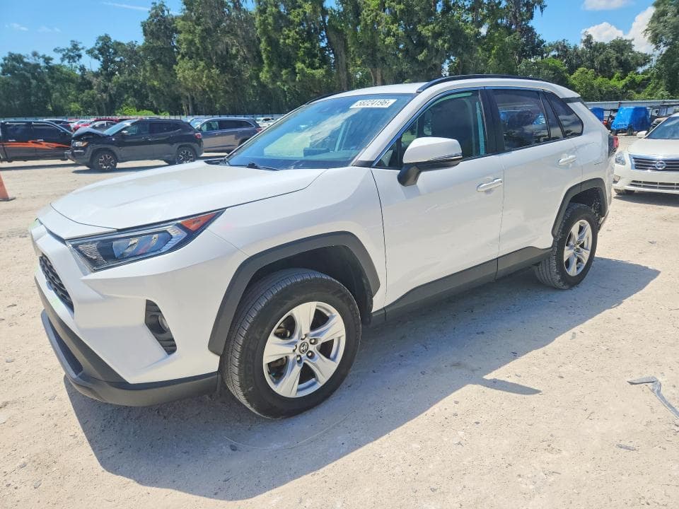 2020 TOYOTA RAV4 XLE 1