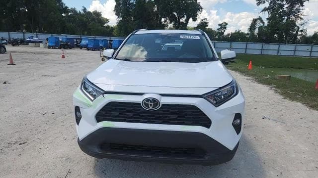 2020 TOYOTA RAV4 XLE 14