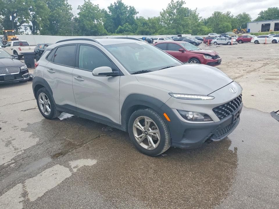 2023 HYUNDAI KONA SEL 4