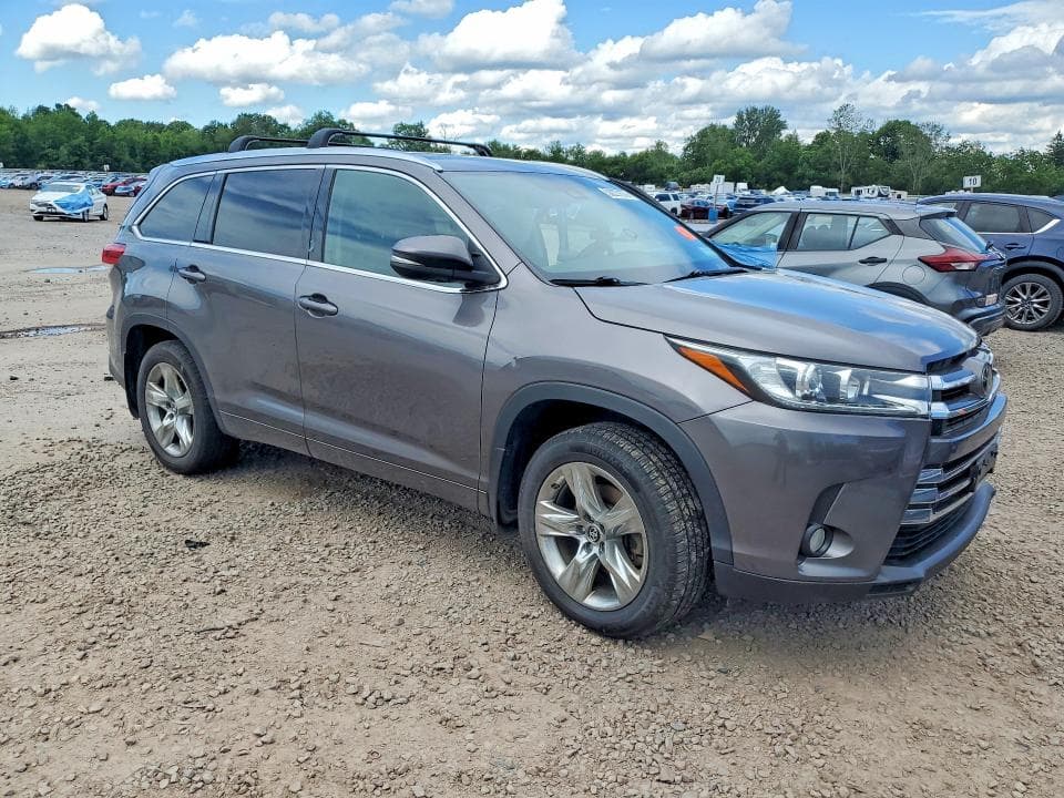 2018 TOYOTA HIGHLANDER LIMITED 4