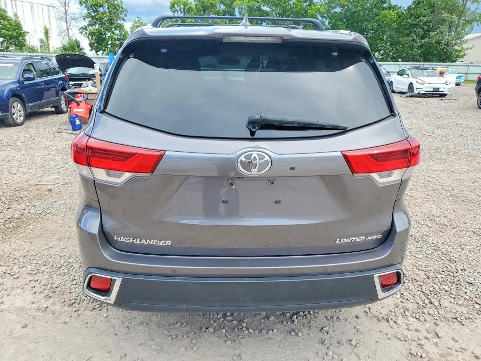 2018 TOYOTA HIGHLANDER LIMITED 6