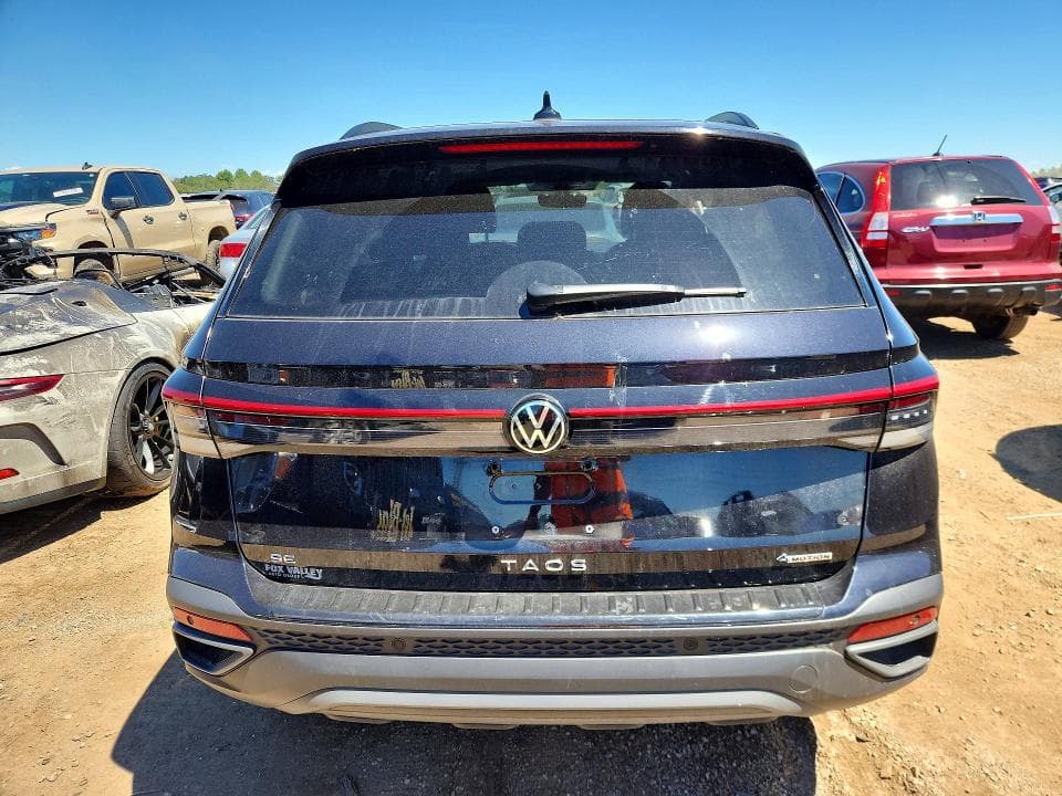 2025 VOLKSWAGEN TAOS SE BLACK SE BLACK 6