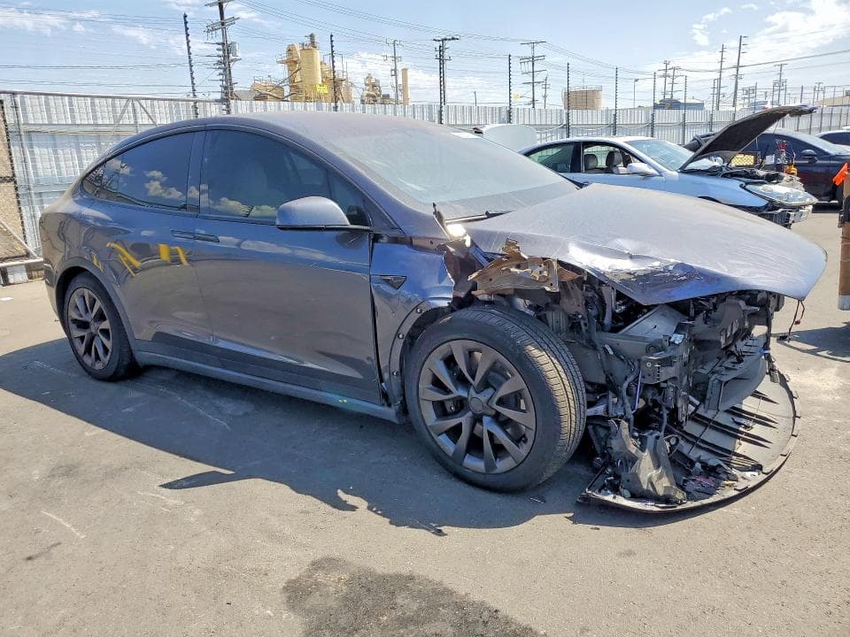 2023 TESLA MODEL X 4