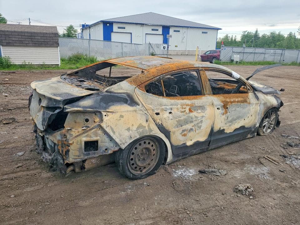 2019 HYUNDAI ELANTRA SE SE 3