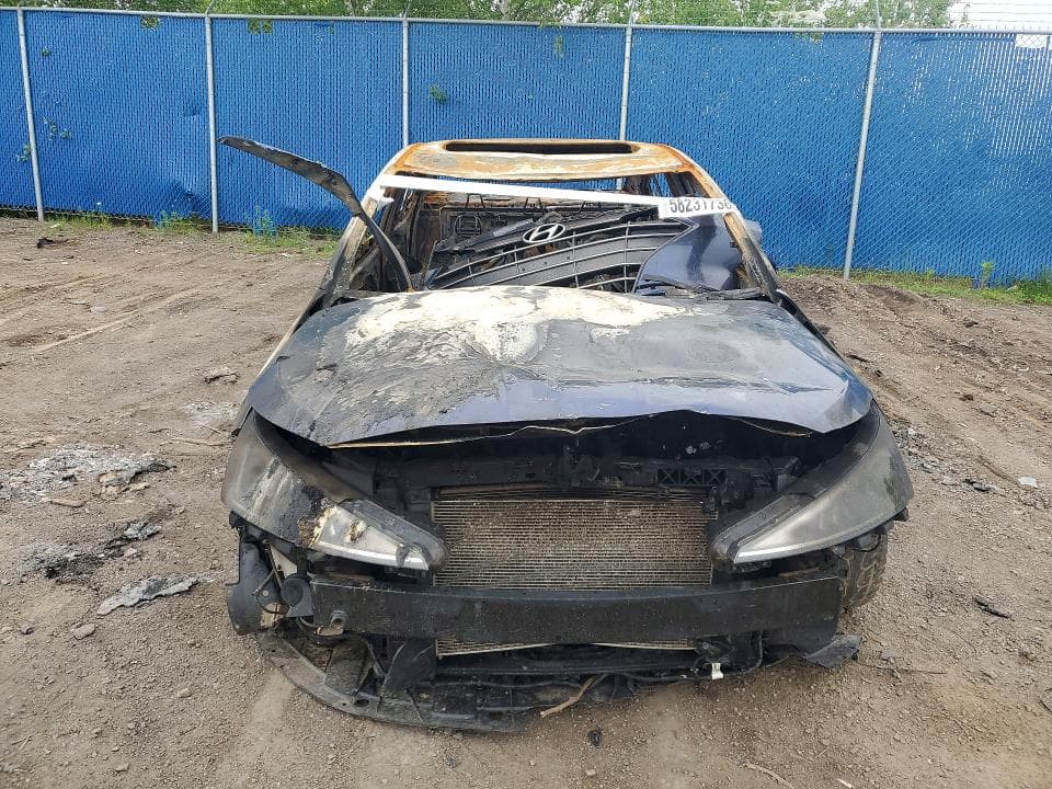 2019 HYUNDAI ELANTRA SE SE 5