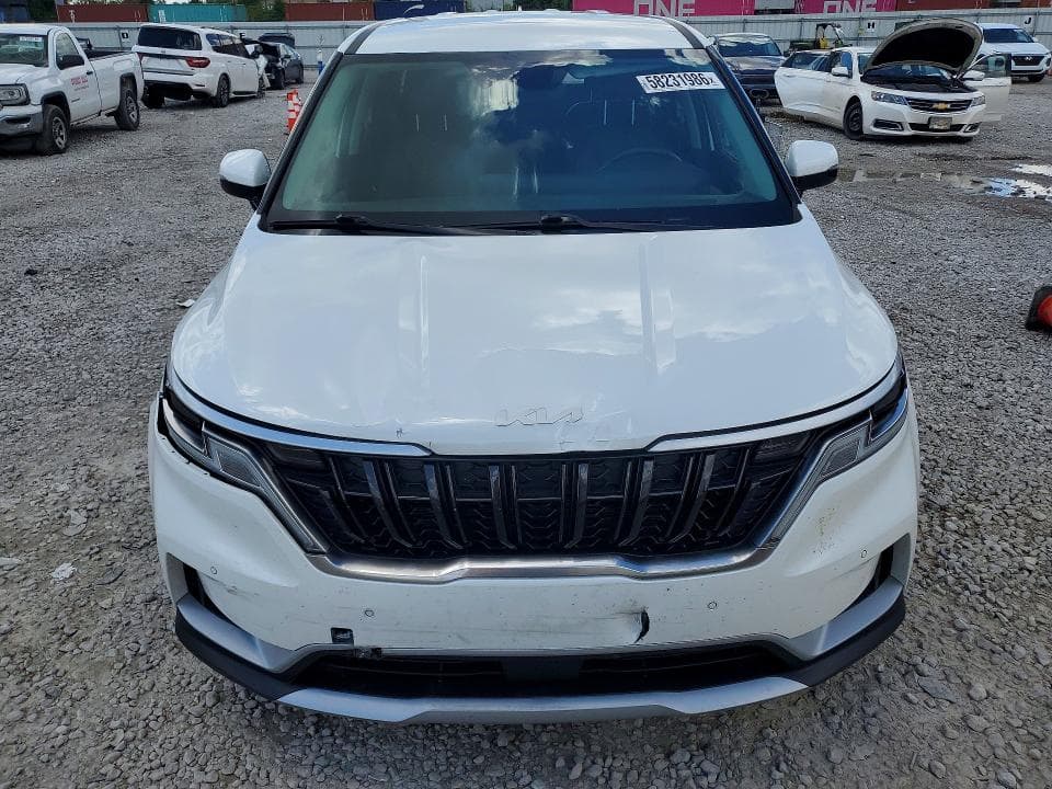 2024 KIA CARNIVAL EX 5